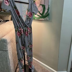 Summer time romper (size: medium)